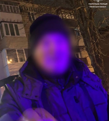 У Рівному поліцейські допомогли повернутися додому загубленому чоловіку