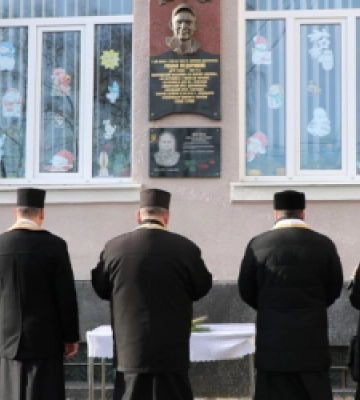У Ходорові освятили меморіальні дошки на честь 5 загиблих воїнів