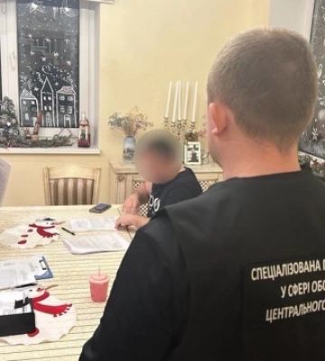 У Києві викрили посадовця КМВА, який допомагав депутатам ухилятися від військової служби