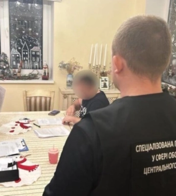 Високопосадовця КМВА викрито на сприянні депутатам міськради в ухиленні від мобілізації, - ДБР. ФОТО