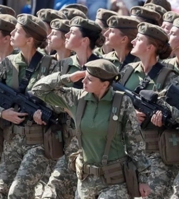 Данілов прокоментував мобілізацію жінок