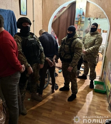 У Дніпрі банда підлітків вбила беззахисну безпритульну та познущалася з чоловіка: що їм загрожує