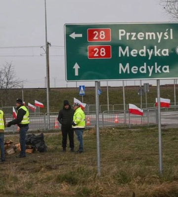 Фермери в Польщі припинили блокаду «Шегині-Медика»