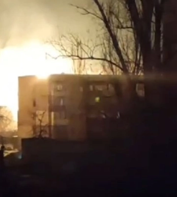 Росіяни обстріляли Херсон: в одному з районів виникла велика пожежа