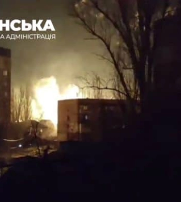 Россияне обстреляли жилые кварталы Херсона, возникли пожары, - ГВА. ВИДЕО