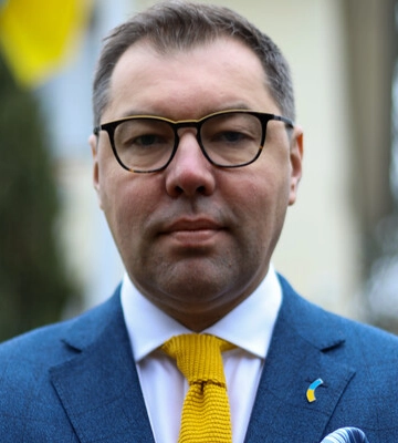 Німеччина не чинить тиск на Україну щодо переговорів з РФ — посол Макеєв