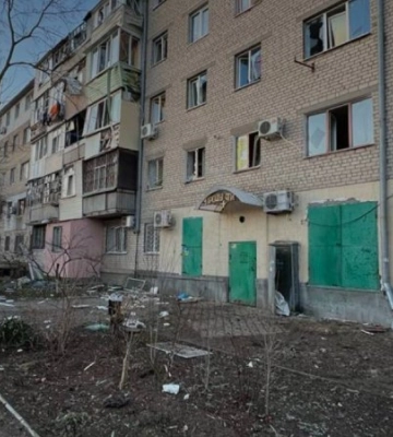 Росіяни завдали масованого удару по Херсону: 4 людини загинули, ще 9 дістали поранення