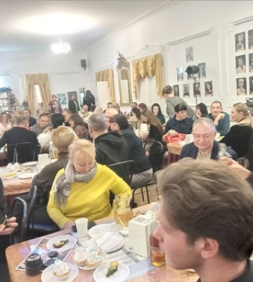 Миколаївський драмтеатр зробив різдвяний подарунок глядачам (ФОТО)