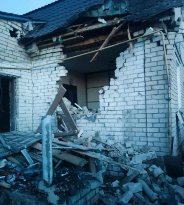 Вночі окупанти обстріляли село Підсереднє на Харківщині, дві особи дістали поранення. ФОТОрепортаж