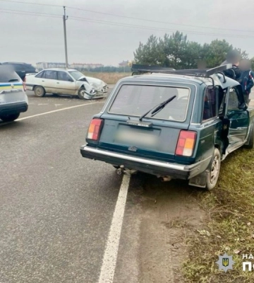В Одеській області зіткнулися автомобілі, є постраждалі