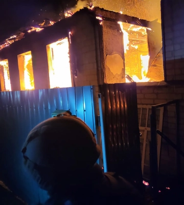 На Одещині і Миколаївщині є прильоти, сталася пожежа: нові деталі нічної атаки ворога на Україну