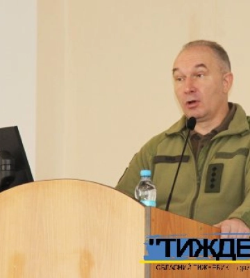 Мер Тростянця на сесії заявив, що чиновникам міськради премії нараховуватись не будуть