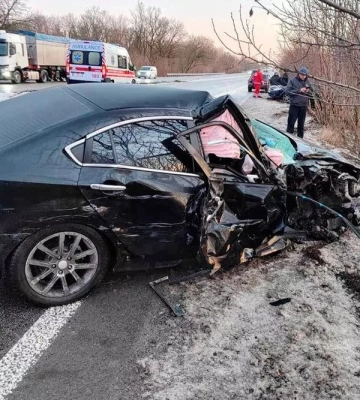 На Дніпропетровщині зітнулись 6 автівок: шестеро людей травмувались