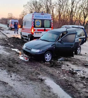 Масштабна ДТП під Дніпром: постраждали 6 людей
