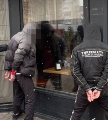 На Волині чотири молодики «вибивали» з військового 3 тисячі доларів надуманого боргу