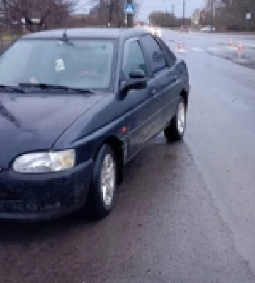 На Дубнівській у Луцьку пʼяний водій збив жінку та дитину