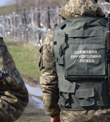 На Закарпатті прикордонники затримали двох «туристів», які збиралися підкорювати Говерлу