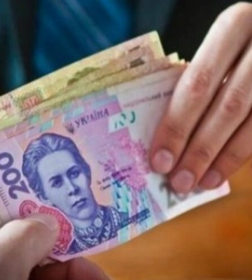 Запропонувала «вирішити питання»: лікарку МСЕК з Луцька спіймали на хабарі