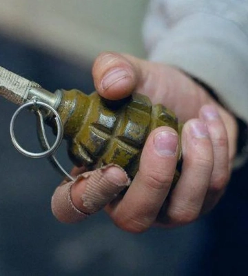 У Дніпрі чоловік погрожував підірвати гранату, його затримали під час поліцейської спецоперації - поліція