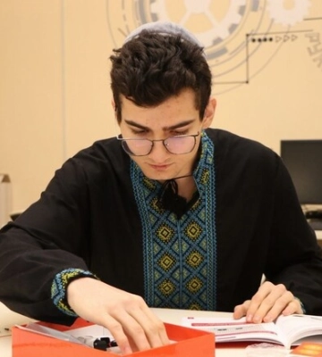 У Дніпрі 18-річний винахідник став лауреатом премії Кабінету міністрів України