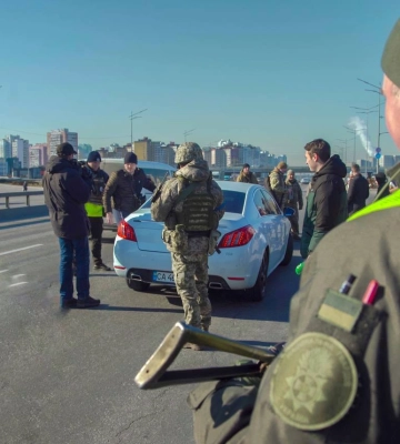 У Києві перевірятимуть транспорт, документи та розгорнуть тимчасові блокпости: в чому справа