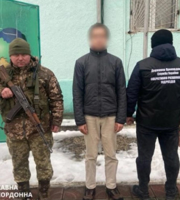 Намагалися нелегально перетнути кордон: на Закарпатті затримали двох «туристів», фото