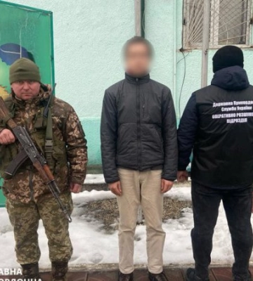 Намагалися нелегально перетнути кордон: на Закарпатті затримали двох «туристів», фото