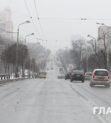Невеликий дощ, сильний вітер: прогноз погоди на 27 грудня