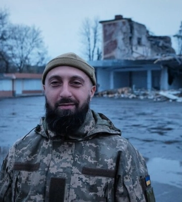 Змінив відеооб&#039;єктив на автомат. Згадаймо Максима Шварцмана родом з Херсонщини