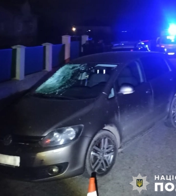 На Львівщині водійка Volkswagen Golf на смерть збила пішохода