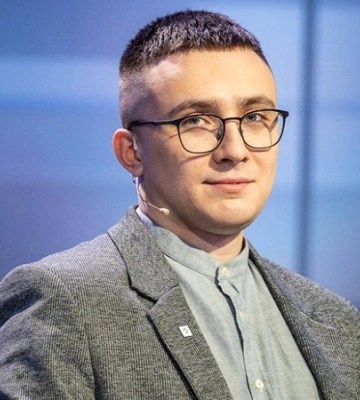 Суд закрив справу одеського активіста Стерненка про самозахист