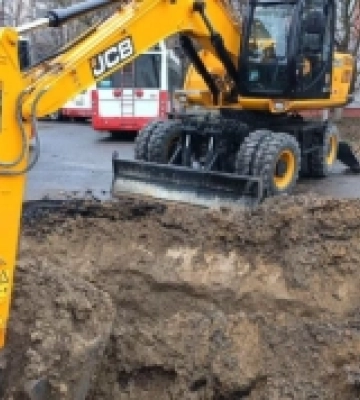 У Луцьку ремонтують аварійний колектор