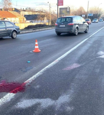 У Рівному збили людину