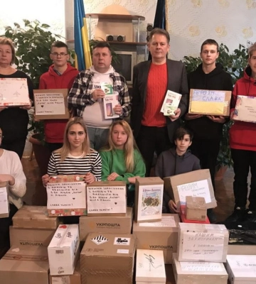 Рівненський ліцей долучився до акції “Коробка тепла для захисника”
