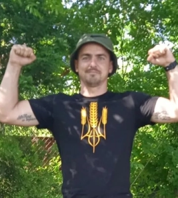 Безстрашний штурмовик: президент відзначив боксера з Волині, який воює у ЗСУ