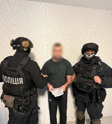 Обещал работу за границей: харьковчанин выманивал у людей десятки тысяч гривен