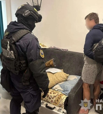 Винесли з дому 5 млн та прикраси: у Дніпропетровській області банда ексв’язнів побила та пограбувала пенсіонерку