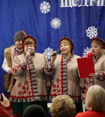 «Ми все робили самі: сценарій і костюми. Хотілось показати святкову українську казку», – підопічні терцентру Дніпра про «Щедрий&amp;hellip;