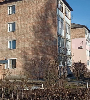 В Умані продовжують замінювати вікна, які пошкодило ударною хвилею
