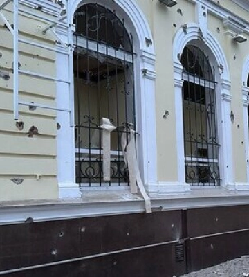 Обстріл Херсонського вокзалу: в ОВА розповіли про стан потерпілих