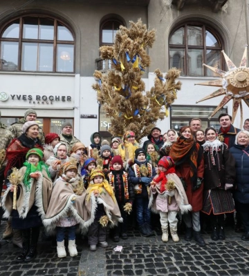У Львові встановили різдвяного Дідуха