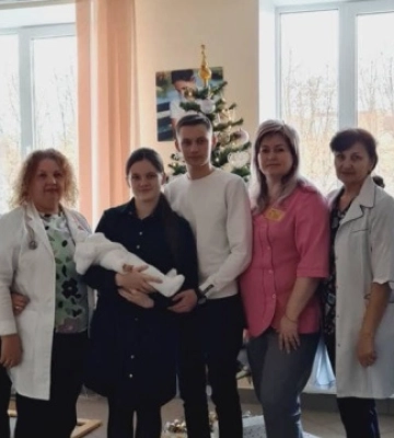 Медики у Рівному виходили малюка, який народився з вагою 1100 грам