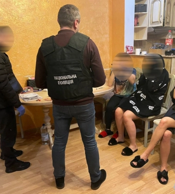 У полтавчанок, які у Рівному робили VIP-масаж, знайшли наркотики (ВІДЕО)