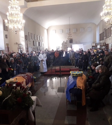 У Полтаві влаштували прощання з полеглими воїнами Олександром Шустом та Олександром Шевченком
