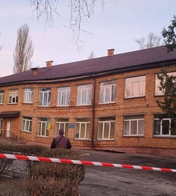 В Києві аварійно просіла будівля дитсадка