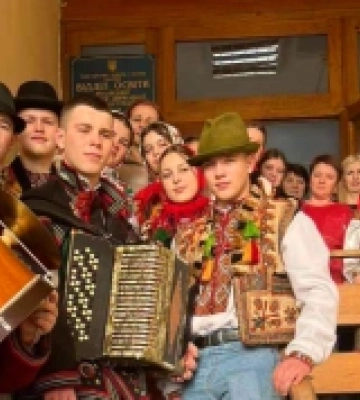У Рахові лунали колядки для освітян