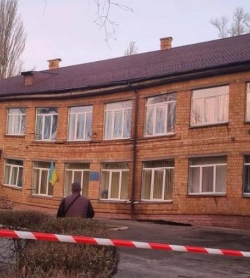 У Києві просіла частина стіни дитсадка. Ймовірно, через порушення норм під час будівництва укриття