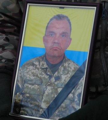 Шосткинці прощалися із земляком-захисником України