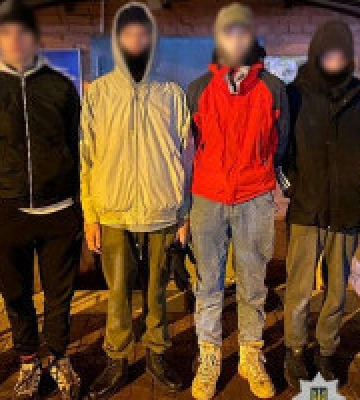 У Києві викрили групу юнаків, які за прикладом російського серіалу готували серію злочинів у місті