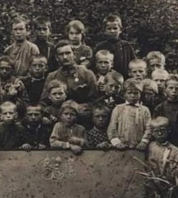 Вчитель – січовий стрілець: якою 100 років тому була народна школа у селі на Волині